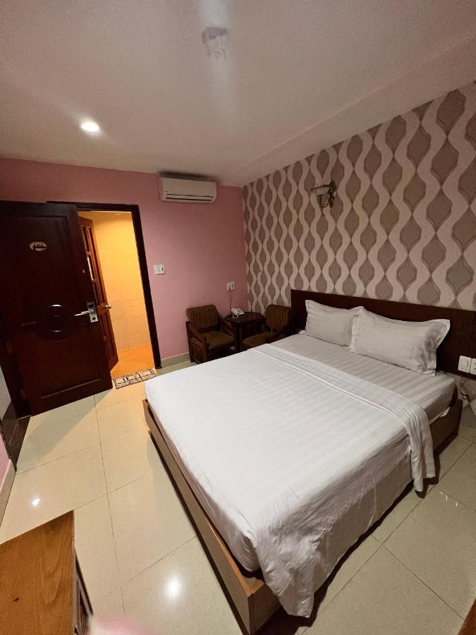 Bunny - Valentine Hotel - Bui Vien Street Хошимин Екстериор снимка